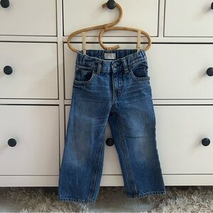 3T baby Gap relaxed for jean’s for boys. Gently used, no flaws.